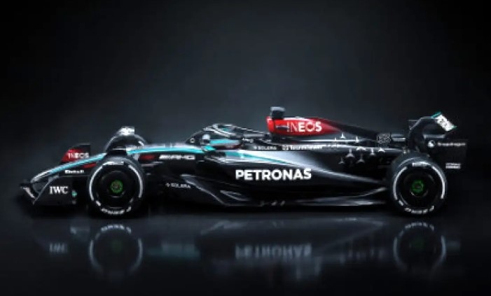 От Mercedes показаха официално новата кола с която отборът ще