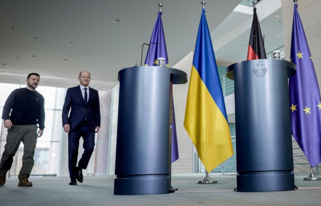 Украинският президент Володимир Зеленски се присъединява днес към Конференцията по