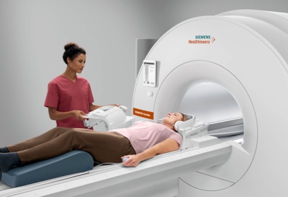 По лесен достъп до високоспециализирани изследвания договориха Лекарският съюз и здравната