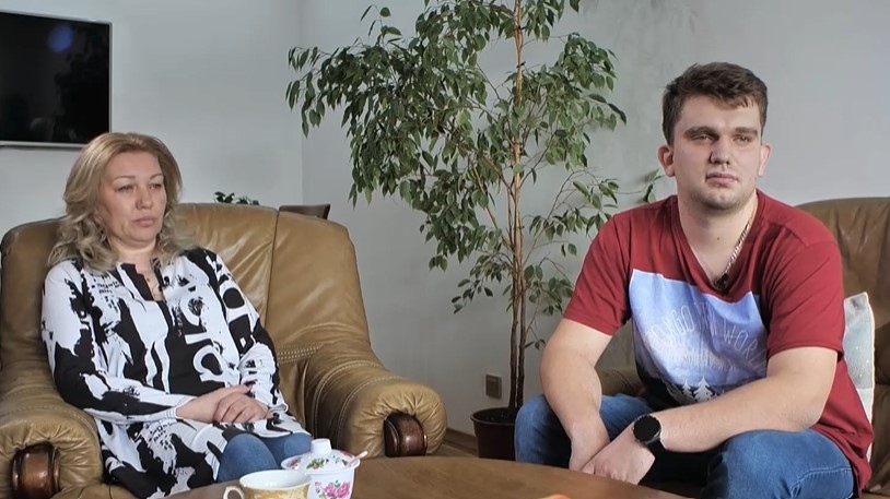 Майка и син които родом са от Узбекистан но от