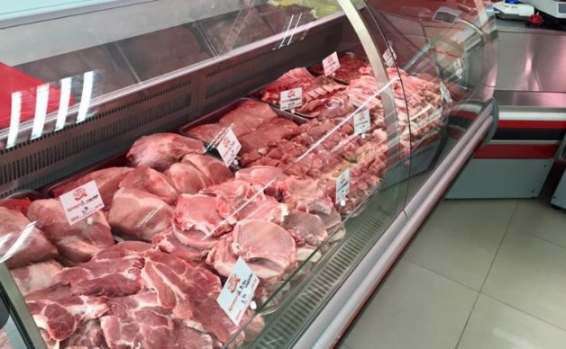 Близо 60 от свинското и 80 от говеждото месо на