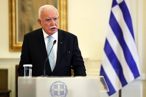 Израел извършва геноцид в Газа и от години прилага политика