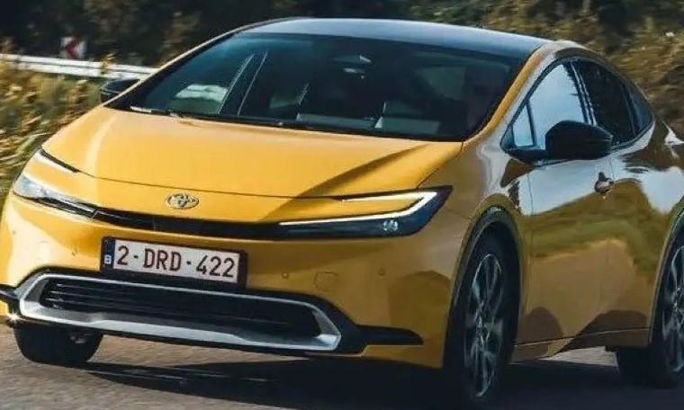 Обновената Toyota Prius дебютира във Великобритания Моделът ще се предлага