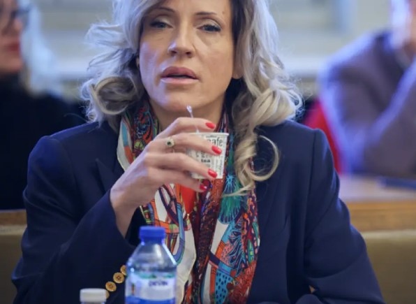 Подозирам Невена Зартова че тя лично е допринесла за демоничния