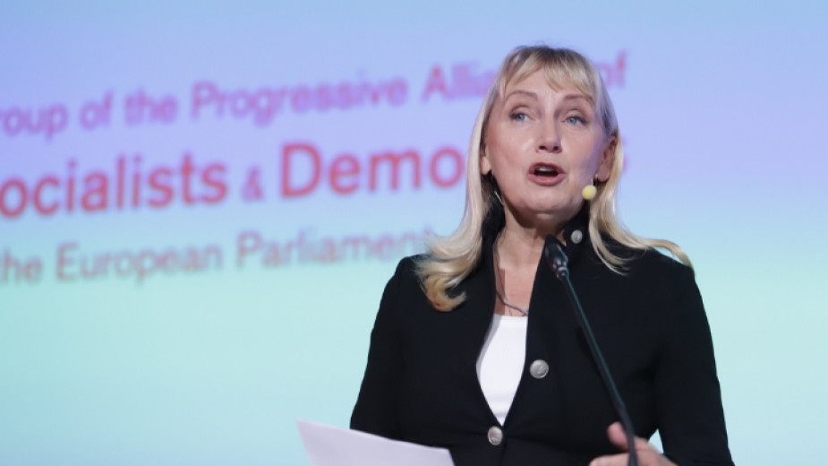 Депутатите от Европарламента откриха в телефоните си зловреден софтуер което