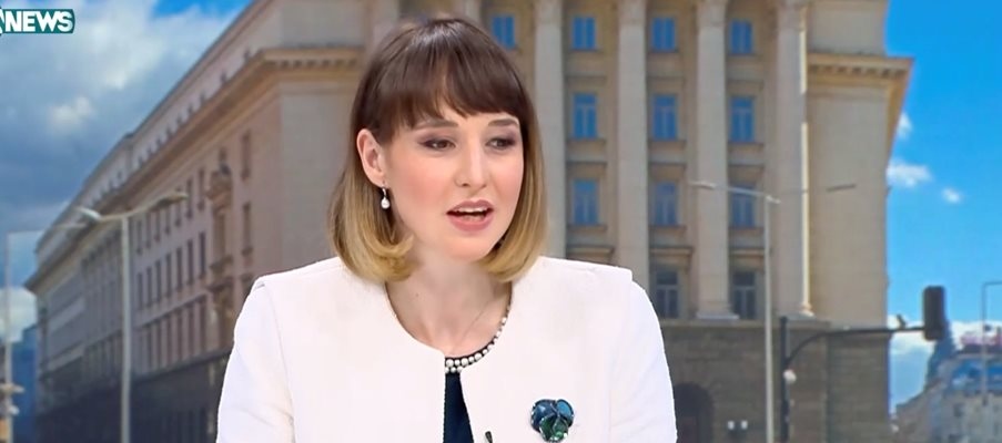 На фона на емоционалните разговори в сряда днес в Министерския