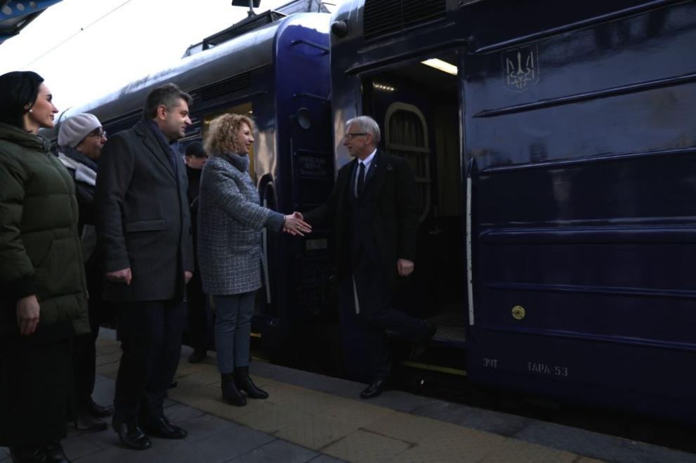 Премиерът Николай Денков пристигна с влак на посещение в Украйна