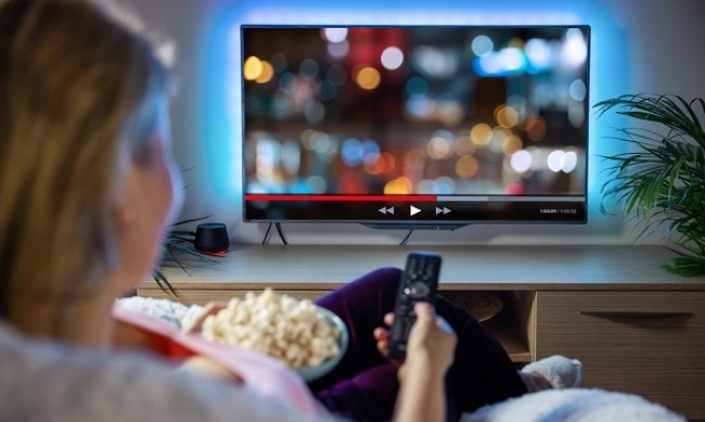 Димитър Рачков постоянно натъртва че продуцентът Маги Халваджиян не му