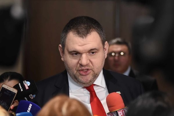 Съпредседателят на ДПС Делян Пеевски подкрепи искането на лидера на