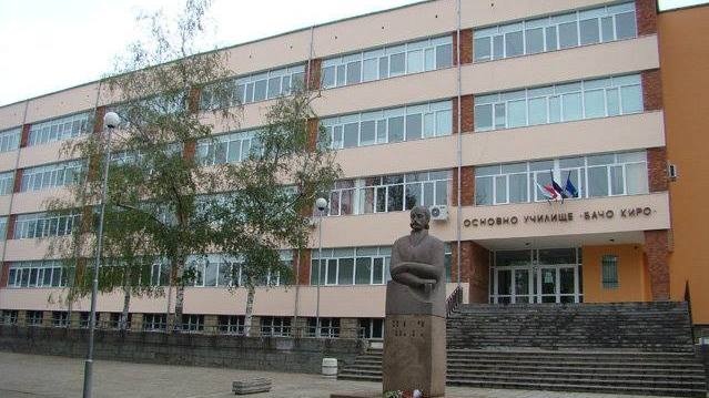 До втория етап на конкурсите за директори на училища са