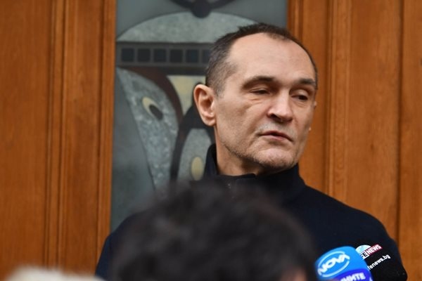 Нямаме икономика нямаме бизнес нямаме здравеопазване нямаме образование Тези които