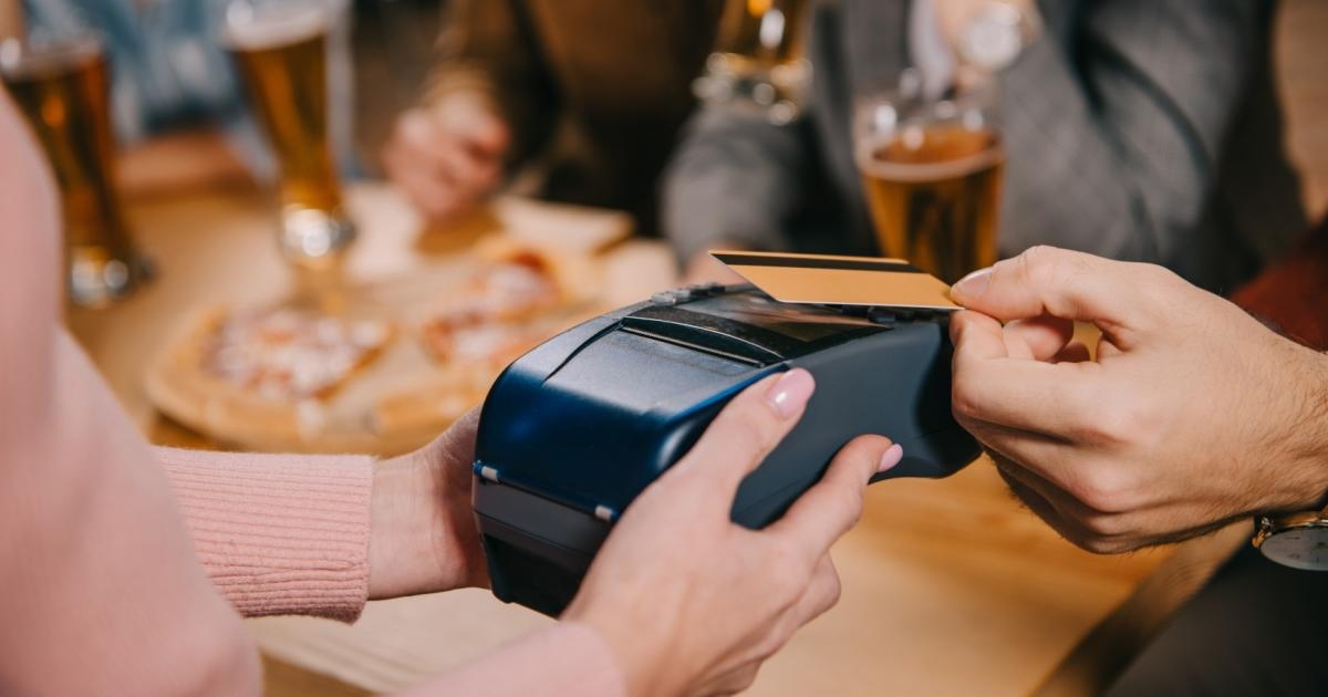 От днес всички заведения за хранене и развлечение трябва задължително