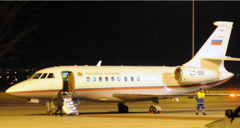 Държавният авиационен оператор ДАО няма да спре да изпълнява полети