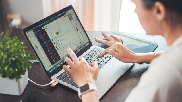 Институтът INSAIT обяви стартирането на чат приложението на BgGPT Първият