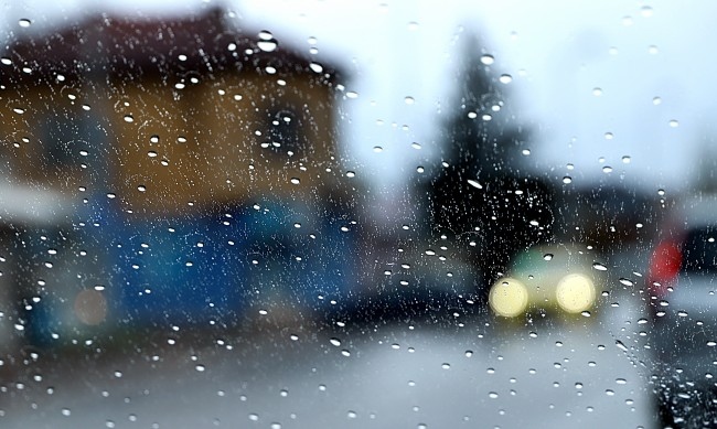 През следващото денонощие ще бъде облачно главно в Западна и