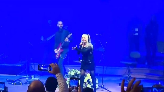 Примата на българската естрада Лили Иванова изнесе концерт пред 900