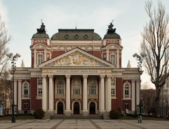 По случай Международния ден на жената – 8 март Народният