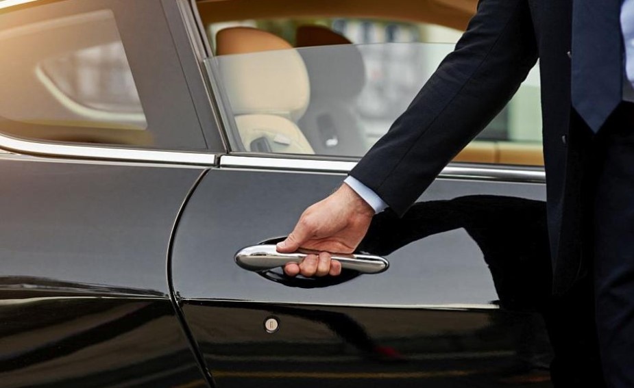 Холандското правило за отваряне на шофьорската врата Dutch Reach е близо до