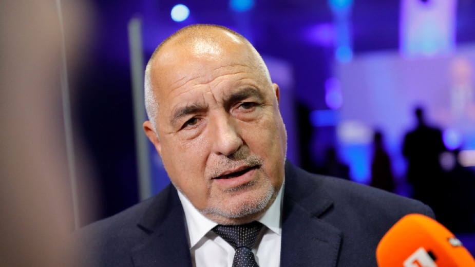 Асен Василев не трябва да е финансов министър но Габриел