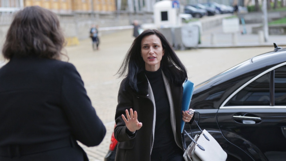 До минути започват преговорите за ротация и новото правителство между