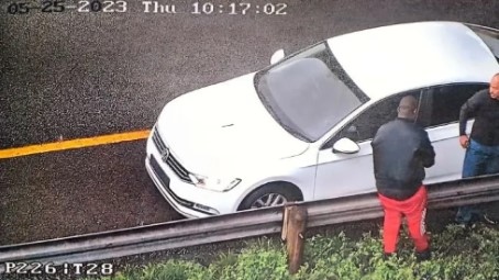 През май 2023 г Красимир Каменов Къро съпругата му и още