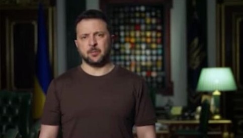 Украинският президент отхвърли призива на папата за начало на мирни