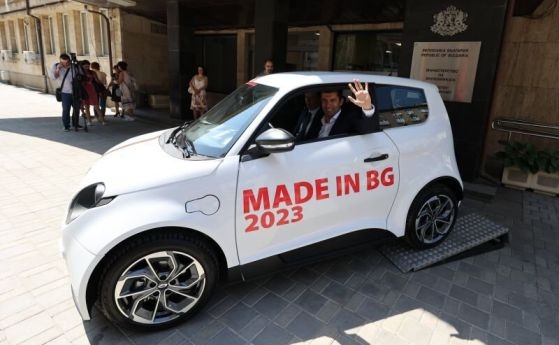 Германският производител на електрически превозни средства Next e Go Mobile SE е