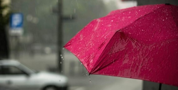 Днес ще бъде предимно облачно с валежи от дъжд значителни