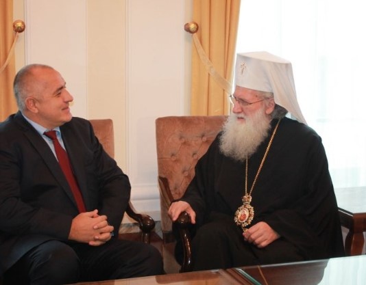 Бог да прости Негово Светейшество Неофит свят човек достоен Това