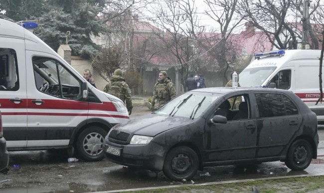 Броят на загиналите в Одеса при вчерашния ракетен удар нарасна на 21 души  