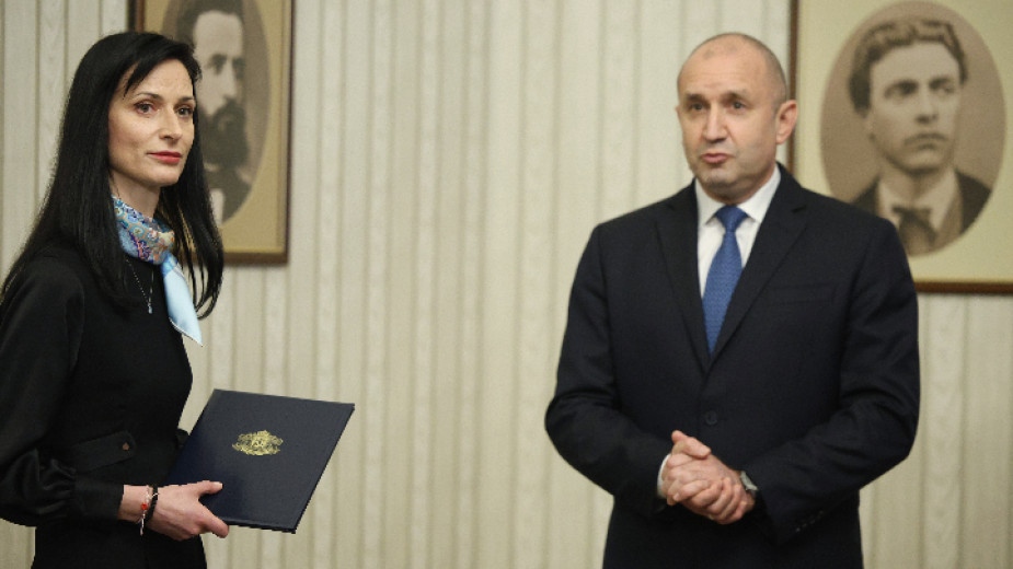 След десет дни на напрежение преговорите за коалиционно споразумение и