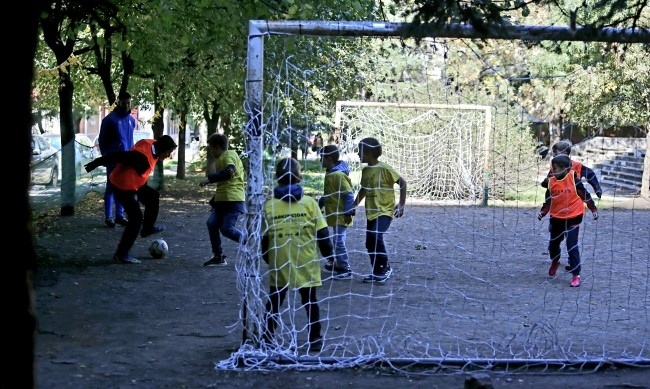 Общински съветници искат децата да спортуват безплатно  