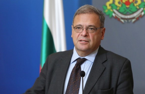 Бих останал министър защото има неща които трябва да се