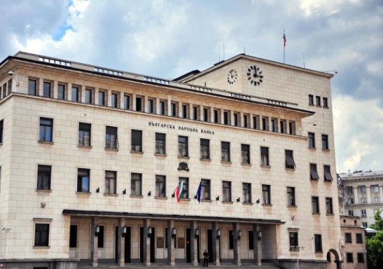 През януари 2024 г текущата сметка на България е на