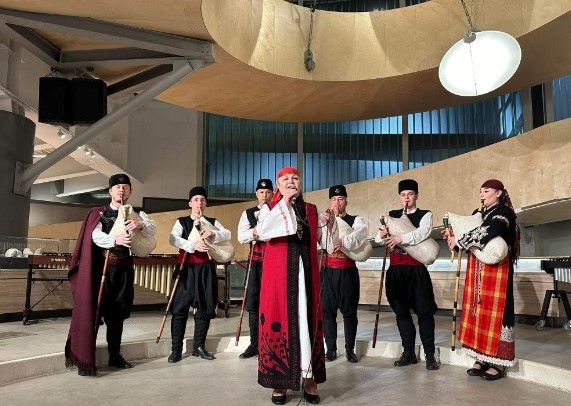 В навечерието на своята 16 та годишнина сдружение Мостове спечели първата