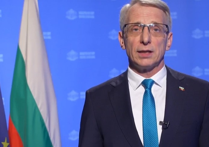 Премиерът в оставка акад Николай Денков направи обръщение по БНТ1