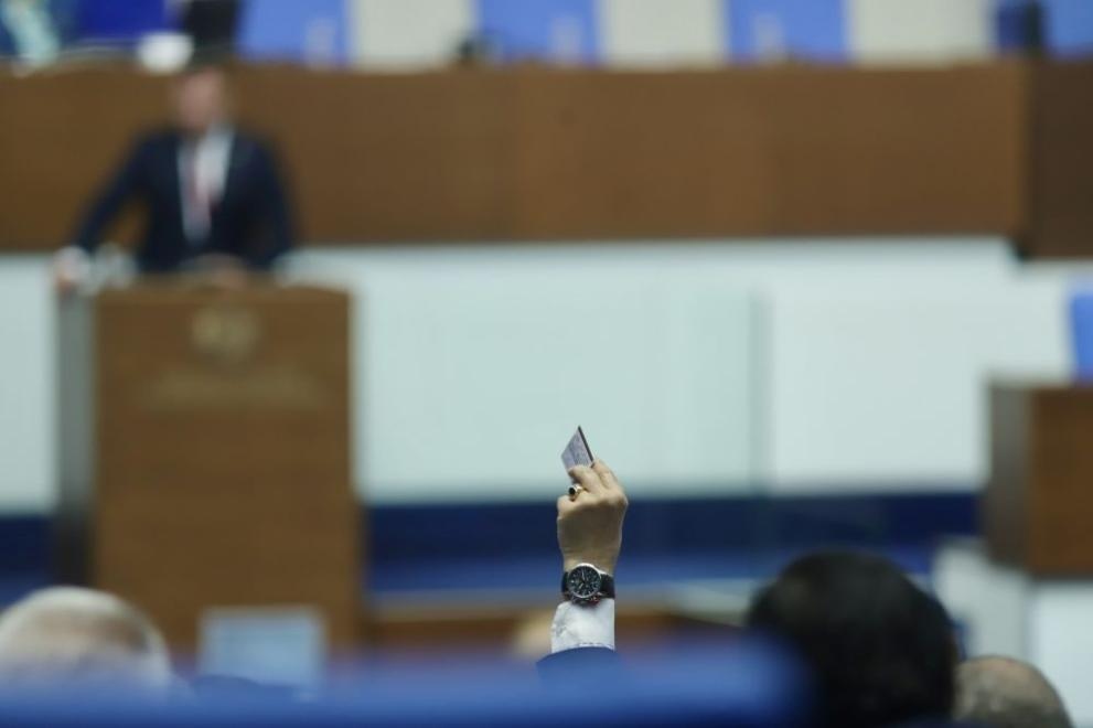 Бързи законови промени позволяват на потенциалните служебни премиери да заемат