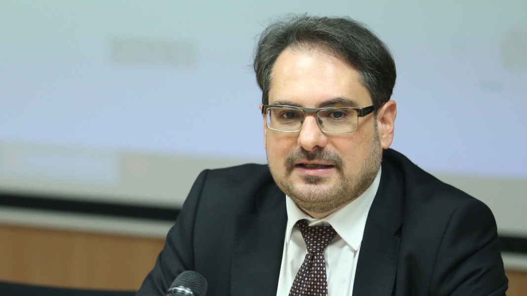 Дори всички кандидати за служебен премиер да бяха отказали пак