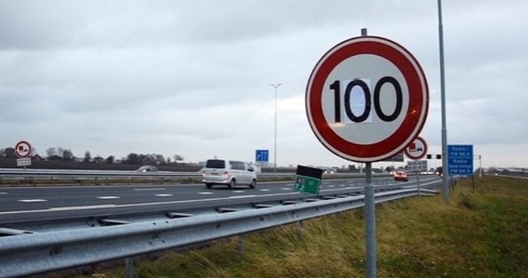 Скоростта по магистралите да стане максимум 100 км/ч