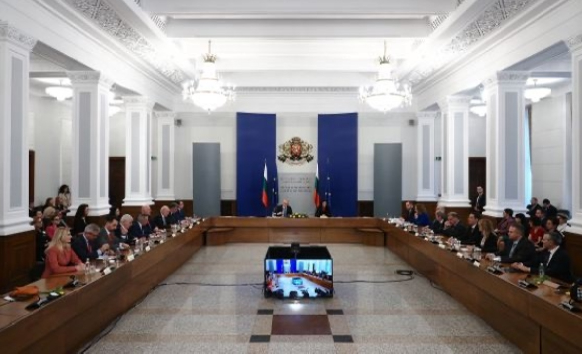 Премиерът в оставка Николай Денков благодари на всички министри от