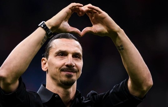 Нападателят Златан Ибрахимович ще изиграе бенефисния си мач за шведския