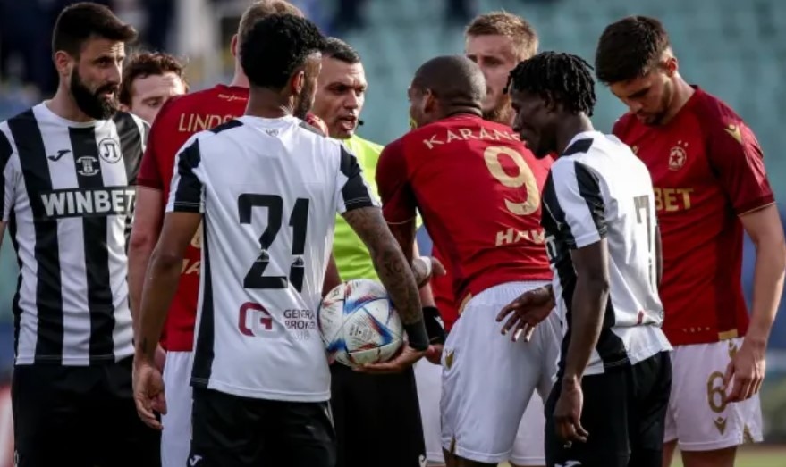 ЦСКА загуби от Локомотив Пловдив с 1 2 в двубой от