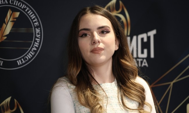 Нургюл Салимова записа второ реми на Турнира на претендентките за