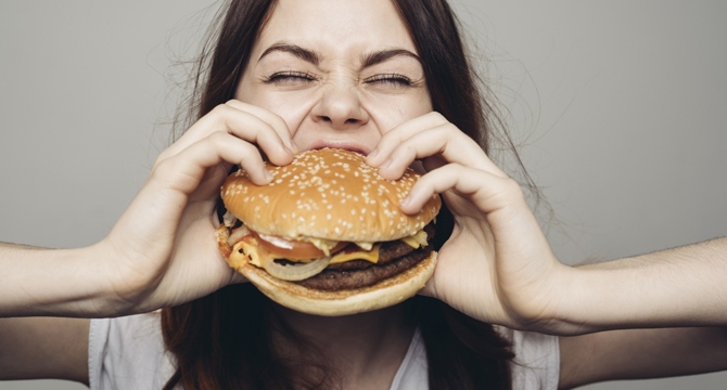 Станимир Михов е сертифициран фитнес инструктор от Националната спортна академия