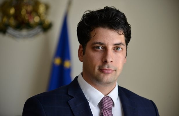 Пожелавам успех на новия служебен кабинет Трябва да надяваме че