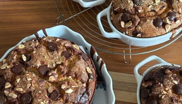 Съпругата на Кирил Петков Линда Петкова която има малка пекарна