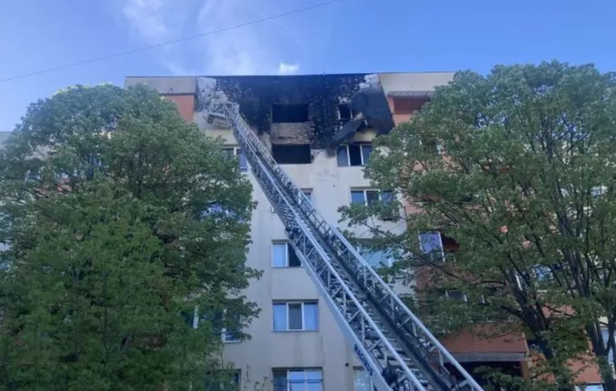 3 жертви на пожар в блок в столичния квартал Люлин (СНИМКИ)