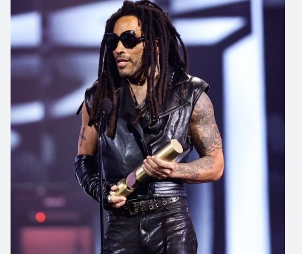 Любопитно видео от фитнес залата публикува Лени Кравиц Емблематичният певец