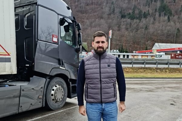 Европейската комисия да предложи незабавни и обвързващи законодателни мерки за