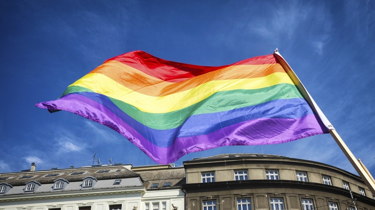 Транссексуалните интерсексуалните и небинарните хора в Германия вече ще могат